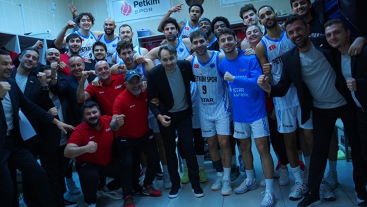 Aliağa Petkimspor 84-73 CSM Oradea